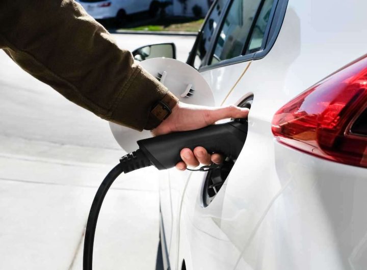 Auto elettriche successo Cina
