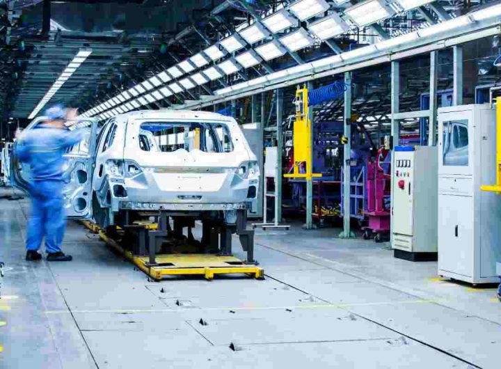 Licenziamenti azienda auto