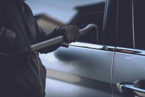 Ladri auto in Italia