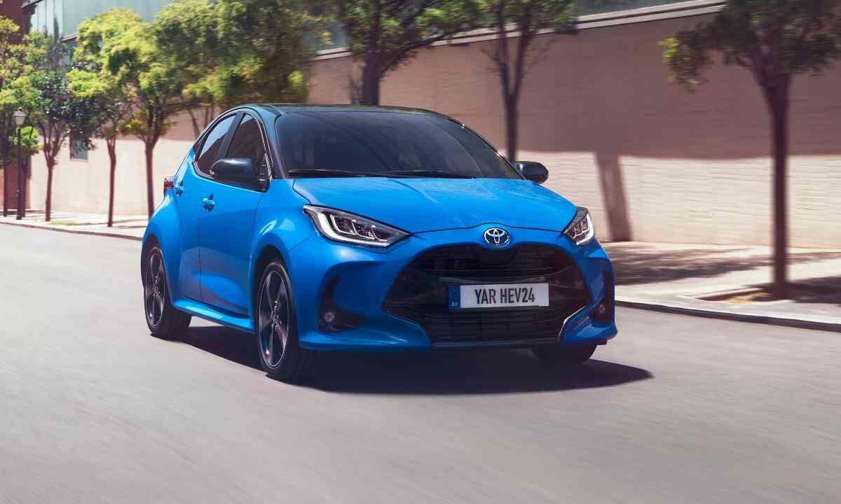 Toyota Yaris incendio