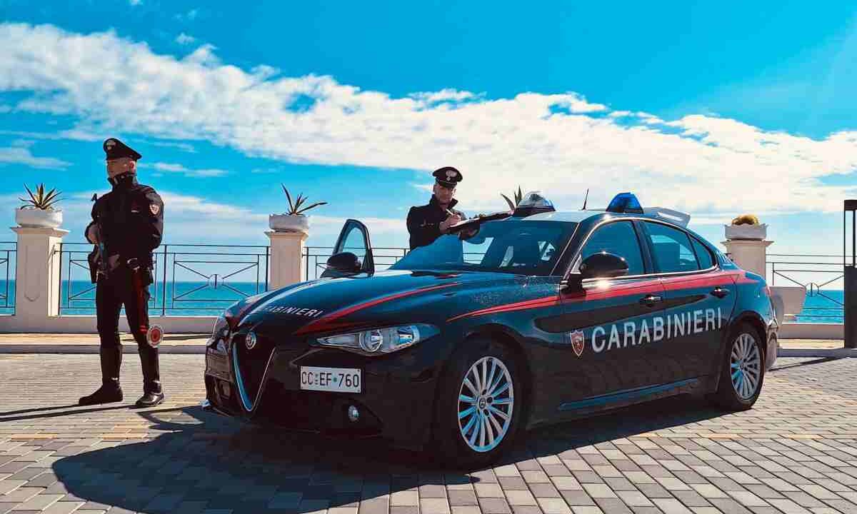 Carabionieri nuova auto