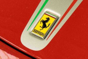 Ferrari barca a vela 2026