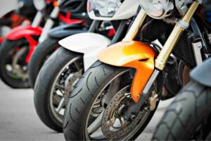 Moto indiane elettriche basso prezzo