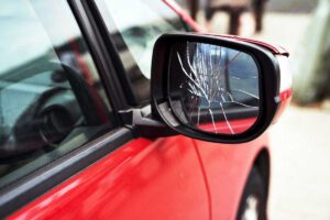 Specchietto auto come ripararlo