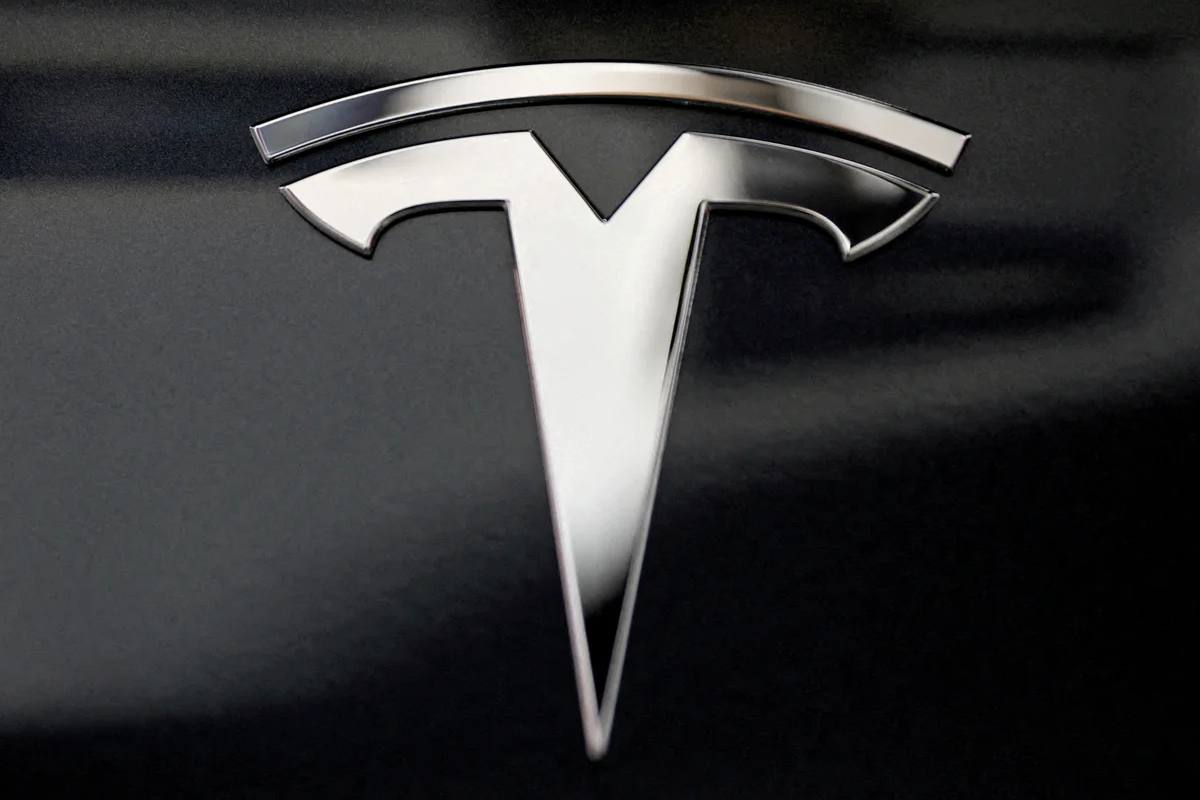 Tesla notizia negativa