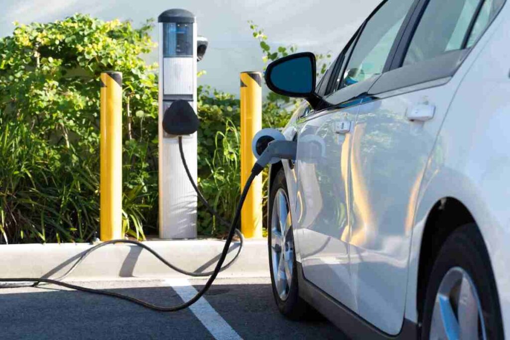 Auto elettriche incentivi