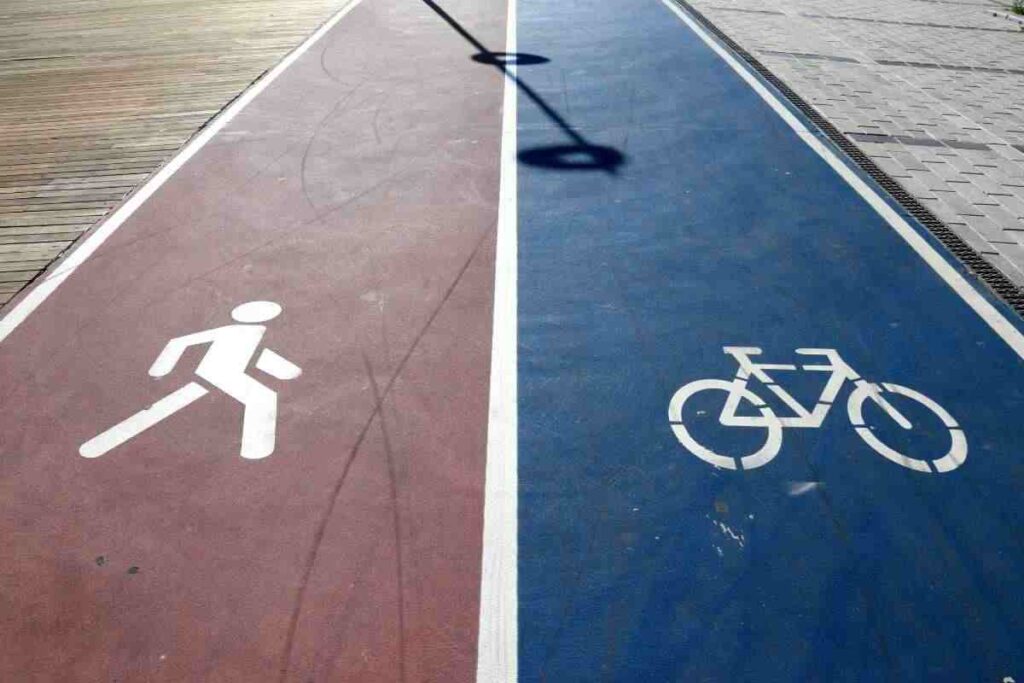 Pista ciclabile pedoni