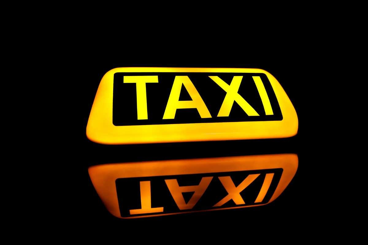 Taxi autonomi UE 2026
