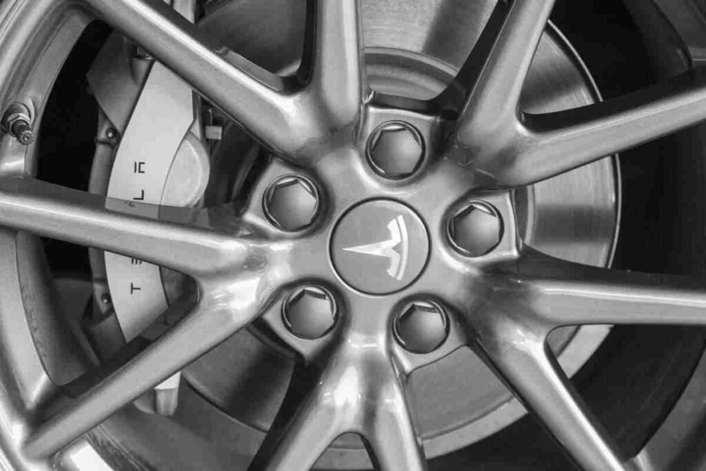Tesla pioggia l'ha rovinata