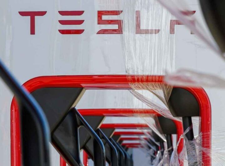 Tesla pioggia l'ha rovinata