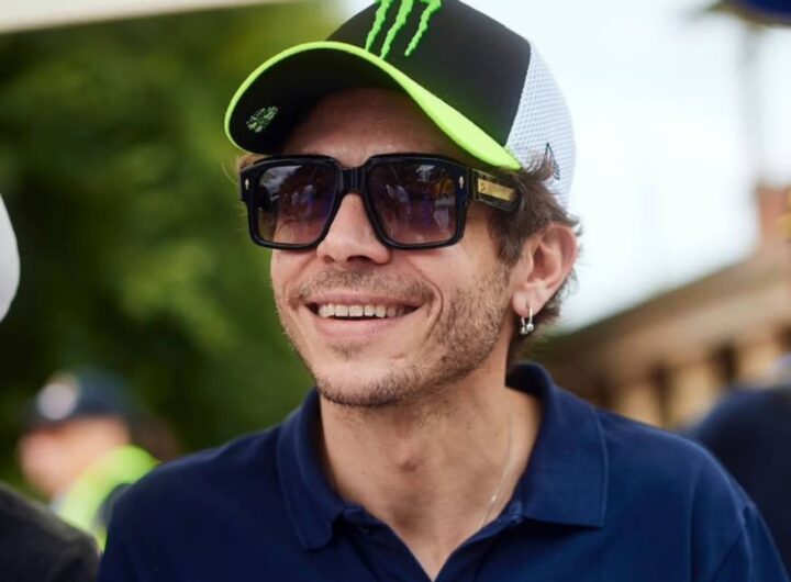 Valentino critica moto