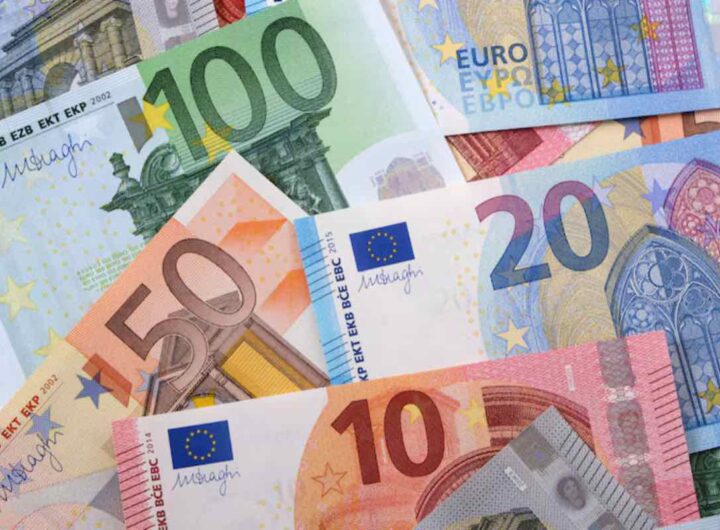 Soldi stipendio euro