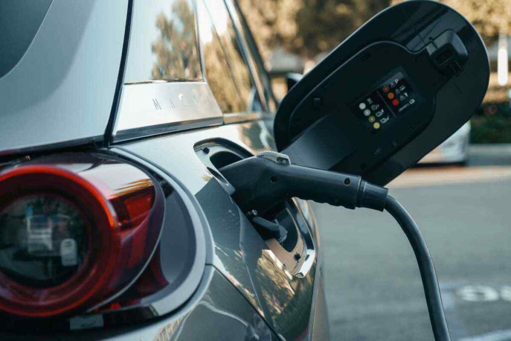 Elettrico batteria scarica cosa succede