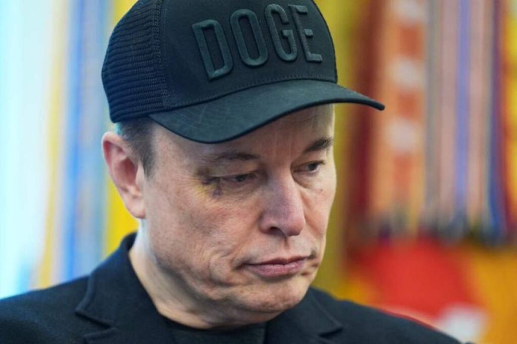 Annuncio Elon Musk Tesla