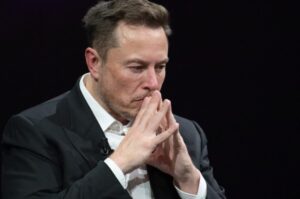 Musk disperato foto