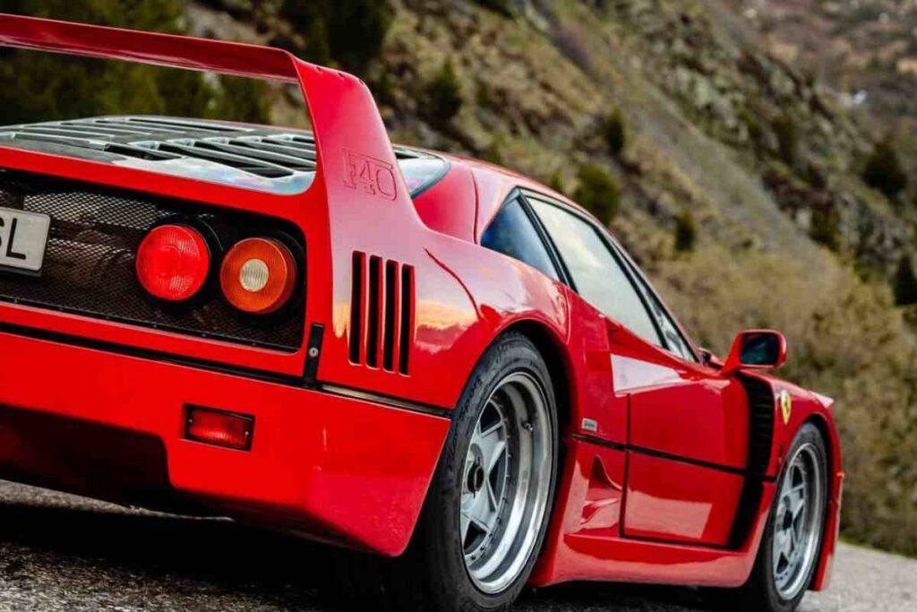 Ferrari F40 all'asta