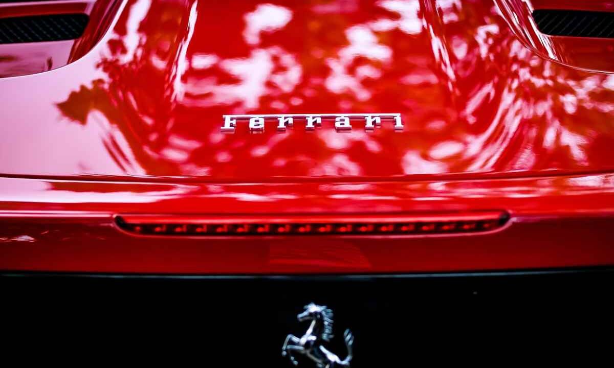 Ferrari cambio manuale addio