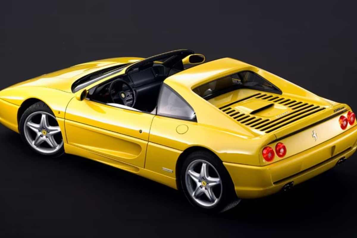 Ferrari F355 GTS all'asta