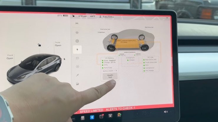 Auto Tesla servizio