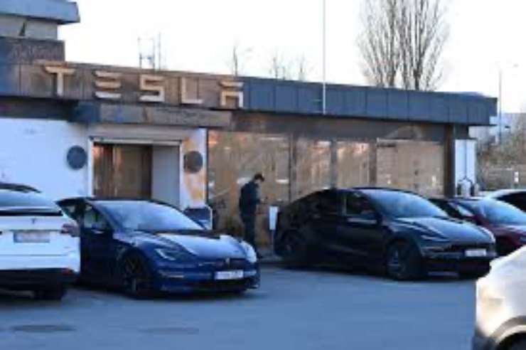 Venditore di Tesla