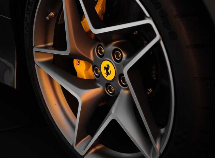 Ferrari all'asta