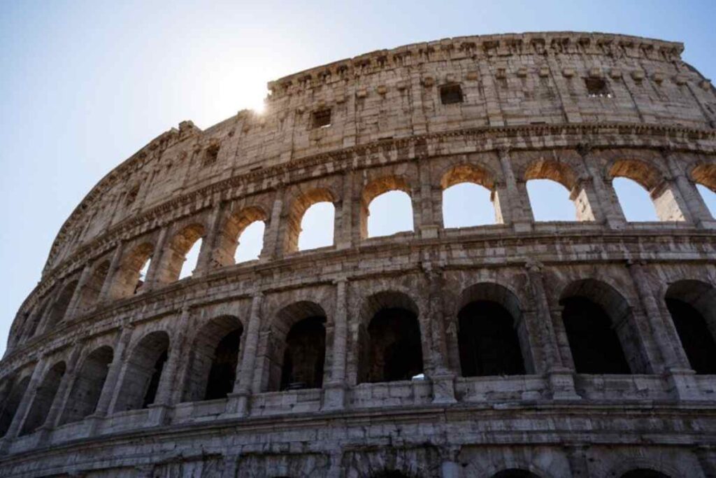 travel blogger critica le città italiane: scopriamo perchè