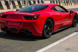 Ferrari sorpresa incredibile, stop alle supercar
