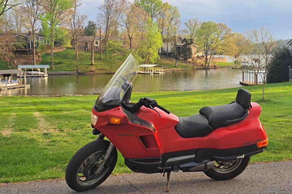 PC800 moto brutta