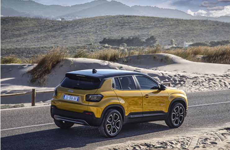 Confronto Jeep Avenger