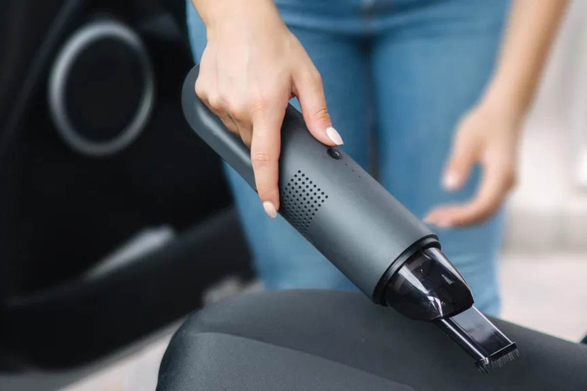 Aspirapolvere portatile per auto