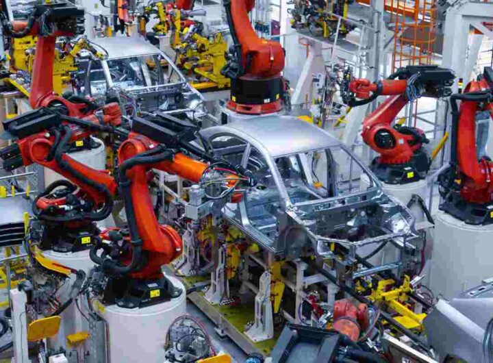 Produzione auto Stellantis annuncio
