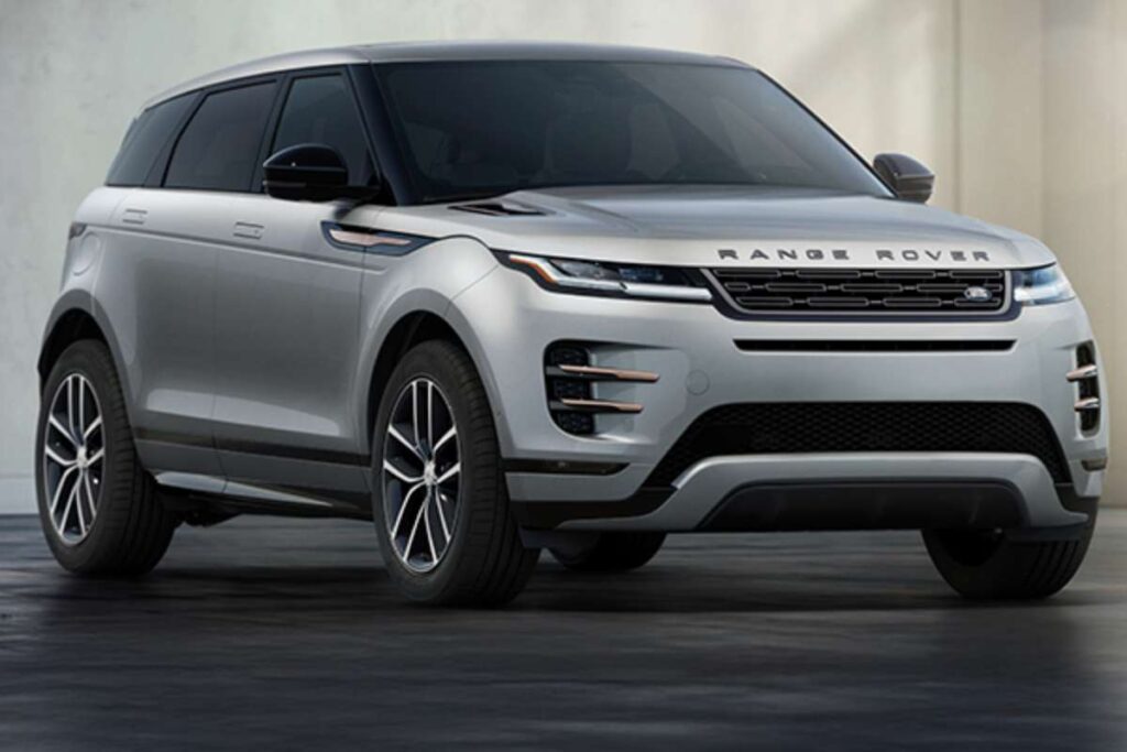 Nicole Minetti, sai che auto guida? La scelta impressionante - Panorama ...