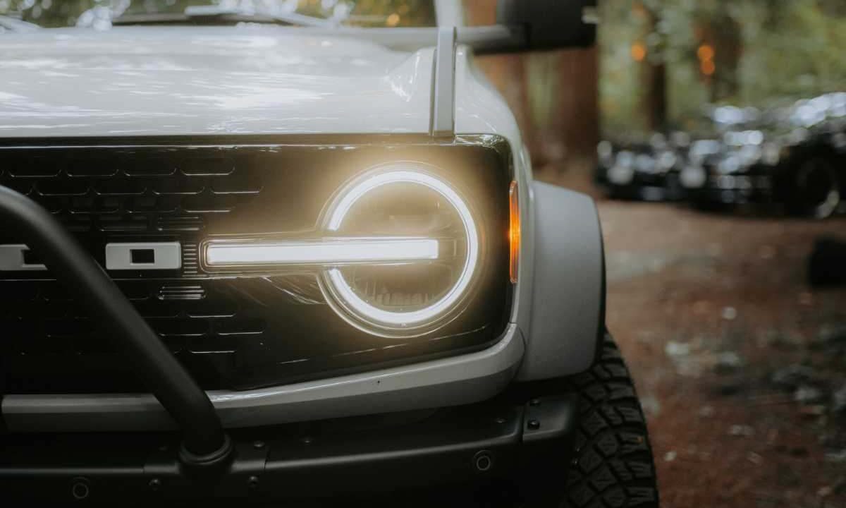 McLaren SUV